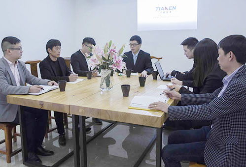 經(jīng)驗(yàn)豐富、實(shí)力雄厚